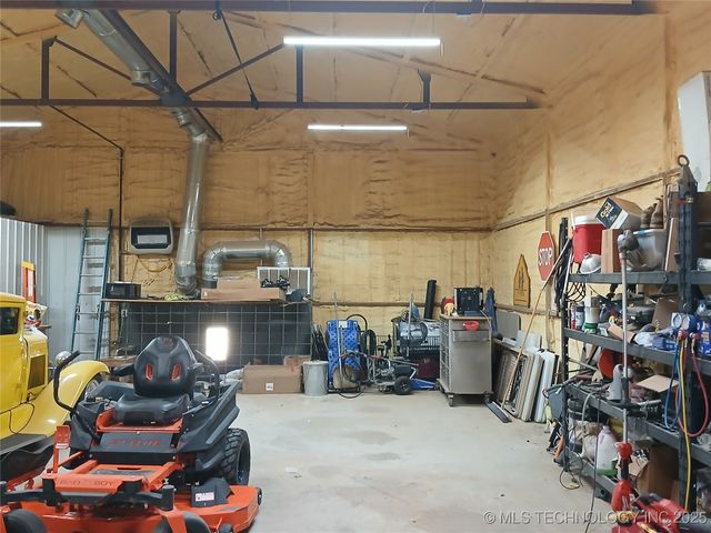 417558 Bridgeport Road, Eufaula, OK 74432