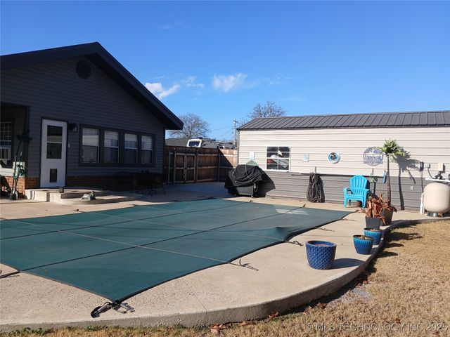 417558 Bridgeport Road, Eufaula, OK 74432