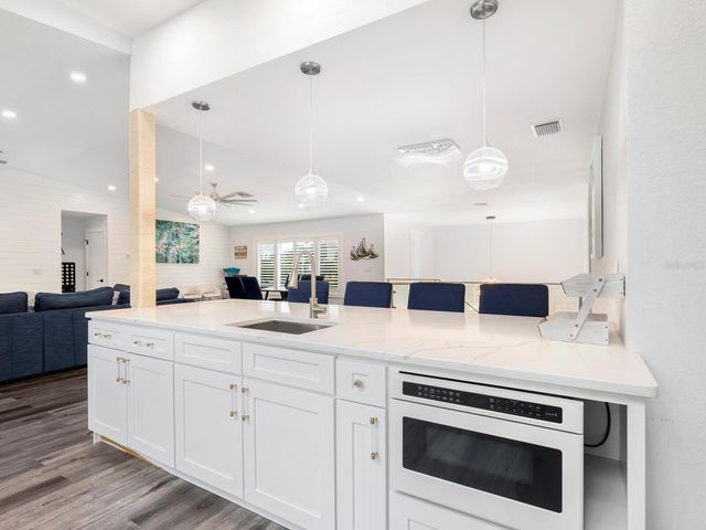 501 NORTON STREET, Longboat Key, FL 34228