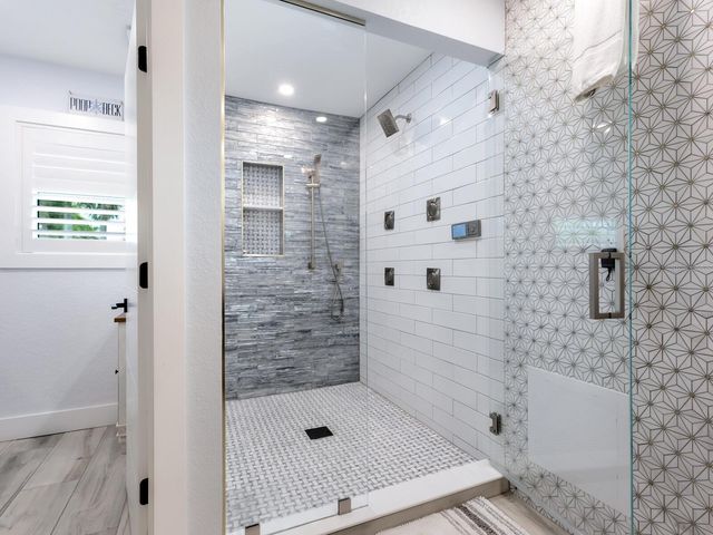 501 NORTON STREET, Longboat Key, FL 34228