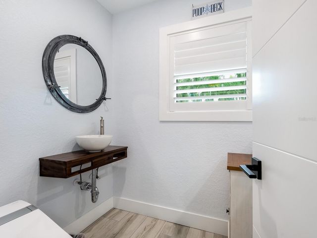 501 NORTON STREET, Longboat Key, FL 34228