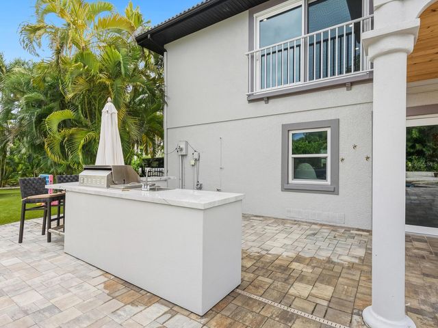 501 NORTON STREET, Longboat Key, FL 34228