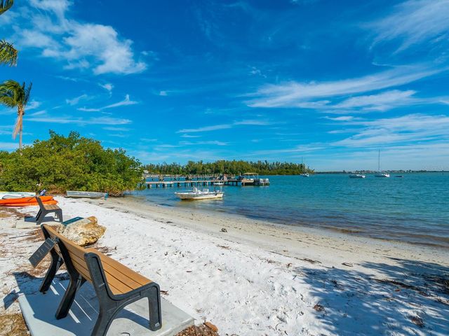 501 NORTON STREET, Longboat Key, FL 34228