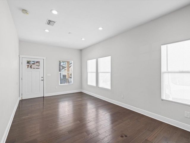 2107 W CHERRY STREET, Tampa, FL 33607