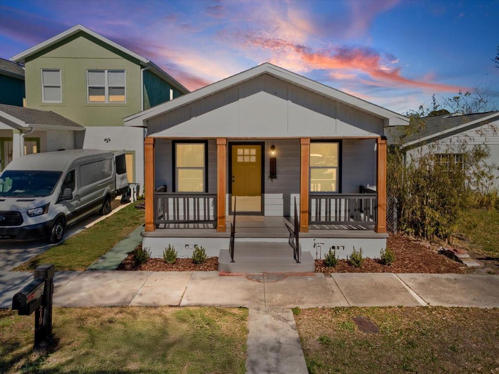 2107 W CHERRY STREET, Tampa, FL 33607