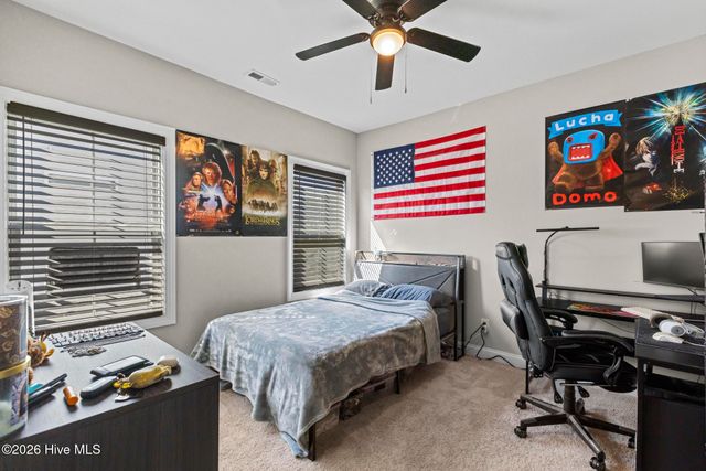 37 W Weatherbee Way, Hampstead, NC 28443