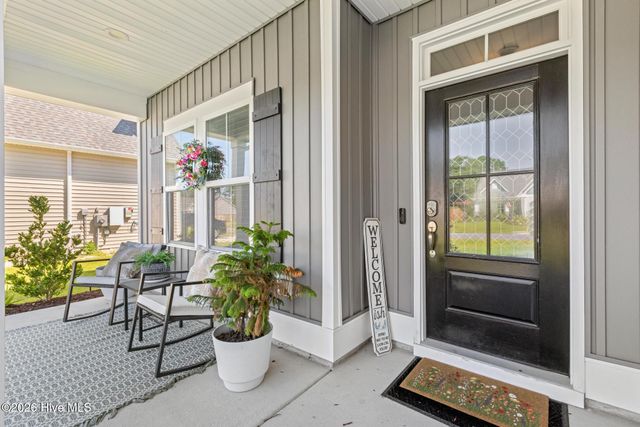 37 W Weatherbee Way, Hampstead, NC 28443