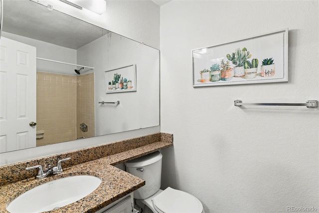 7468 S Alkire Street 104, Littleton, CO 80127