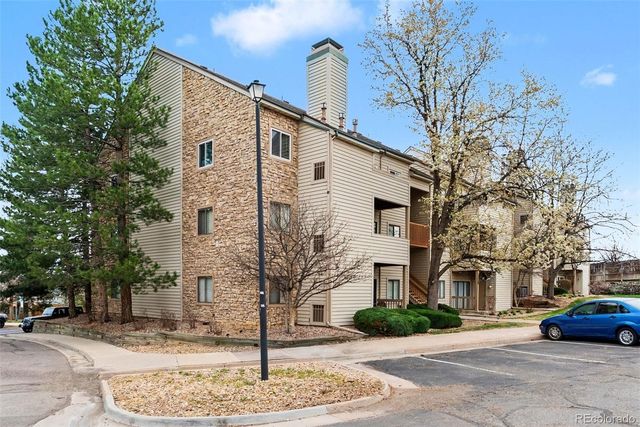 7468 S Alkire Street 104, Littleton, CO 80127