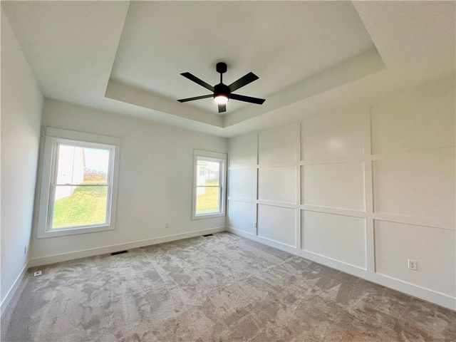 2185 Heritage Court, Liberty, MO 64068