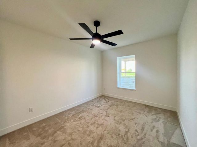 2185 Heritage Court, Liberty, MO 64068