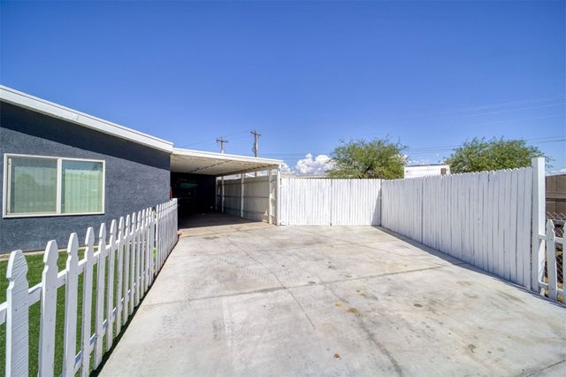 1461 E Paseo Redondo Circle, Fort Mohave, AZ 86426