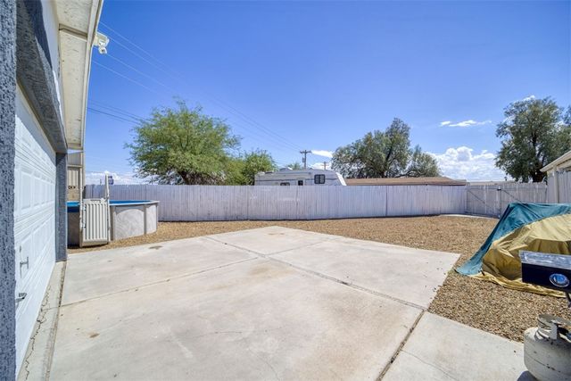 1461 E Paseo Redondo Circle, Fort Mohave, AZ 86426