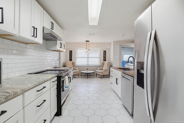 513 WINFIELD BLVD, Windcrest, TX 78239