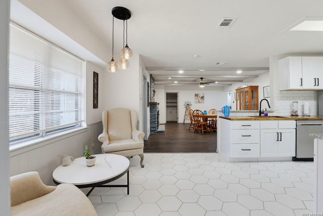 513 WINFIELD BLVD, Windcrest, TX 78239