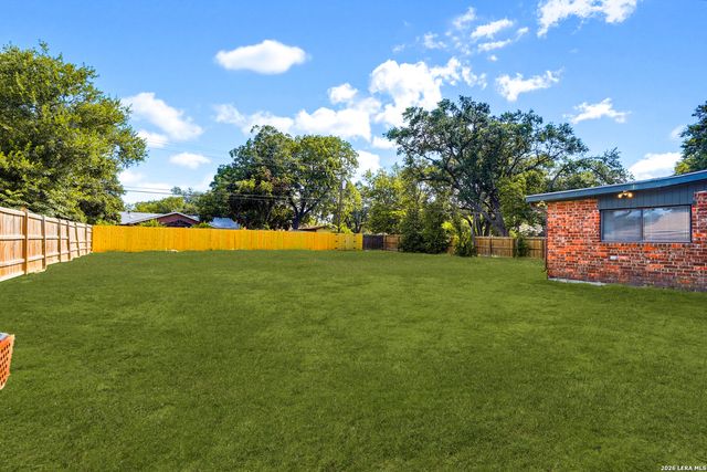 513 WINFIELD BLVD, Windcrest, TX 78239