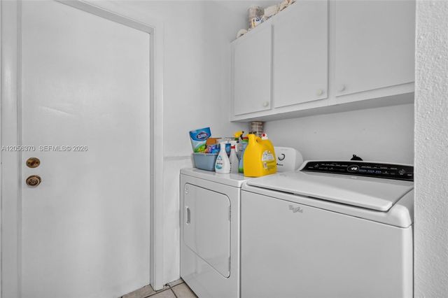 18808 W Lake Drive, Hialeah, FL 33015