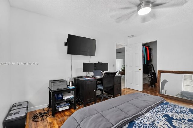 18808 W Lake Drive, Hialeah, FL 33015