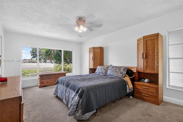 18808 W Lake Drive, Hialeah, FL 33015
