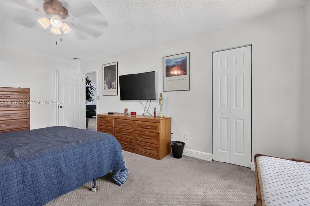 18808 W Lake Drive, Hialeah, FL 33015