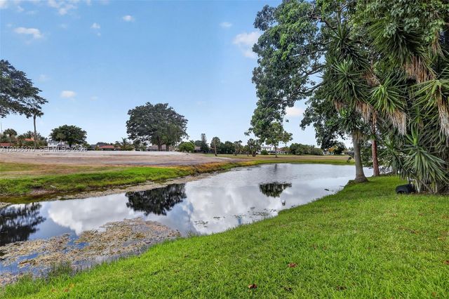 18808 W Lake Drive, Hialeah, FL 33015