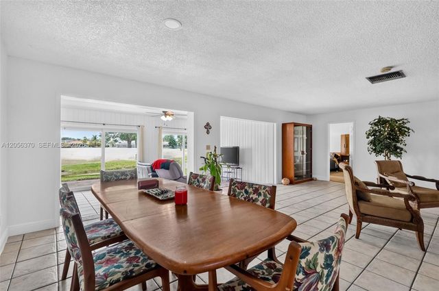 18808 W Lake Drive, Hialeah, FL 33015