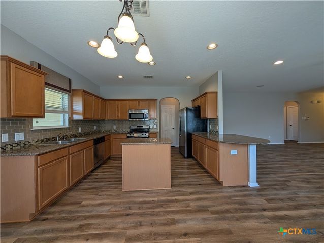 2937 Post Oak Circle, New Braunfels, TX 78130