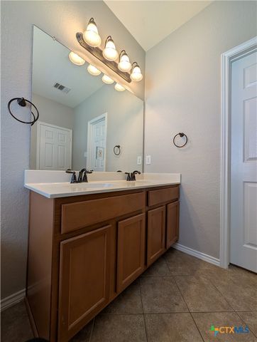 2937 Post Oak Circle, New Braunfels, TX 78130