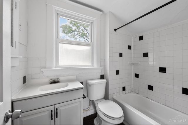 4938 Plainville Road, Cincinnati, OH 45227
