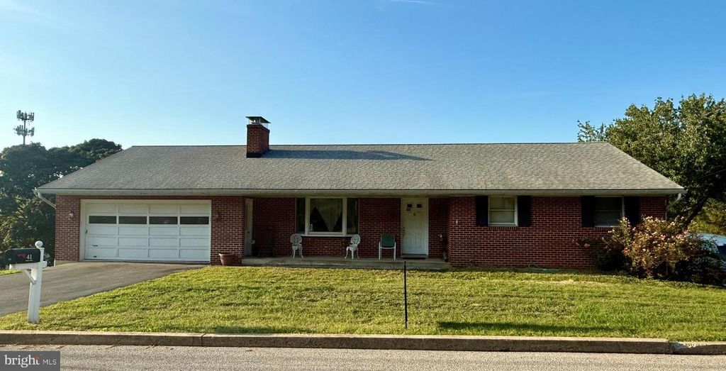 41 E NEW ST, Mountville, PA 17554