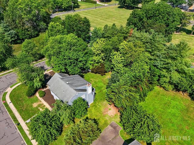 1 Dutchess Lane, South Brunswick, NJ 08810