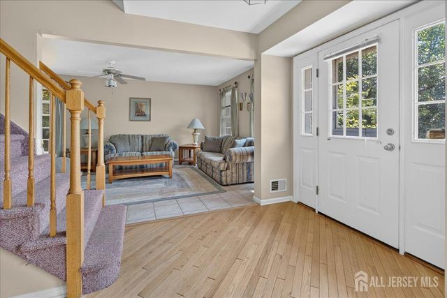 1 Dutchess Lane, South Brunswick, NJ 08810
