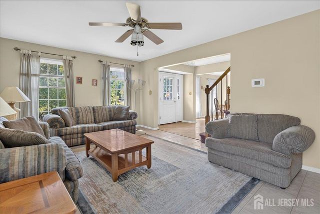 1 Dutchess Lane, South Brunswick, NJ 08810