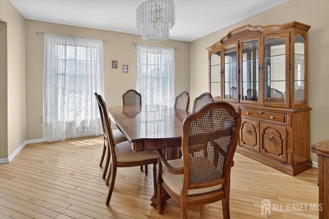 1 Dutchess Lane, South Brunswick, NJ 08810