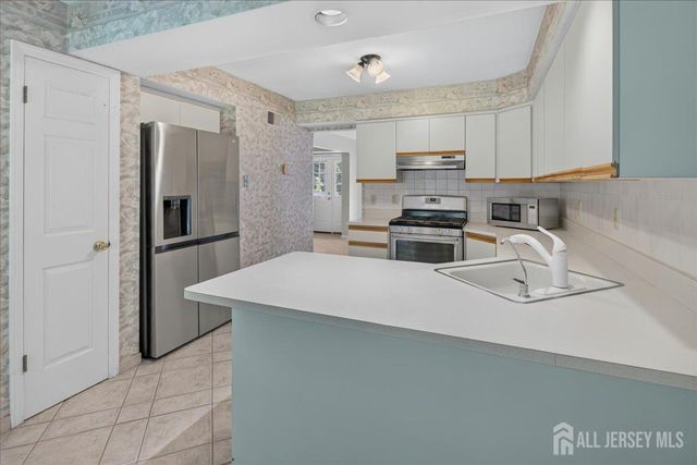 1 Dutchess Lane, South Brunswick, NJ 08810