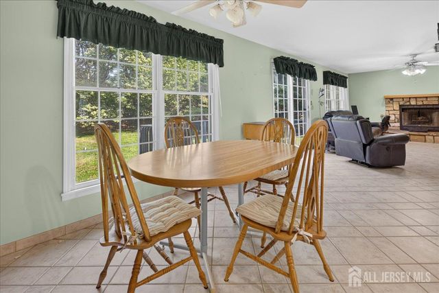 1 Dutchess Lane, South Brunswick, NJ 08810