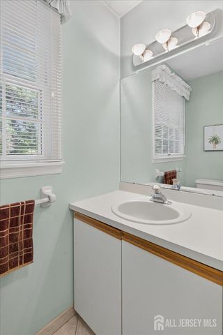 1 Dutchess Lane, South Brunswick, NJ 08810