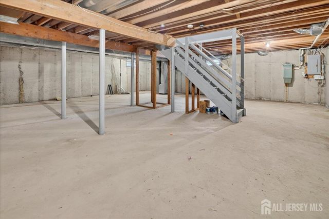1 Dutchess Lane, South Brunswick, NJ 08810