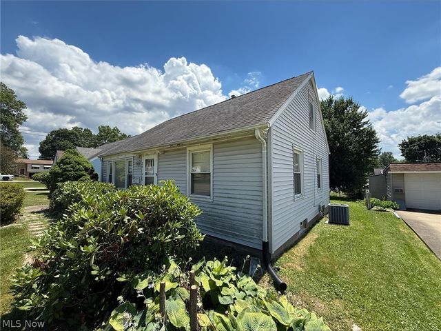 2916 Joseph Place NW, Canton, OH 44708