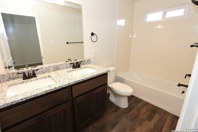 10310 Lynwood Village, San Antonio, TX 78245