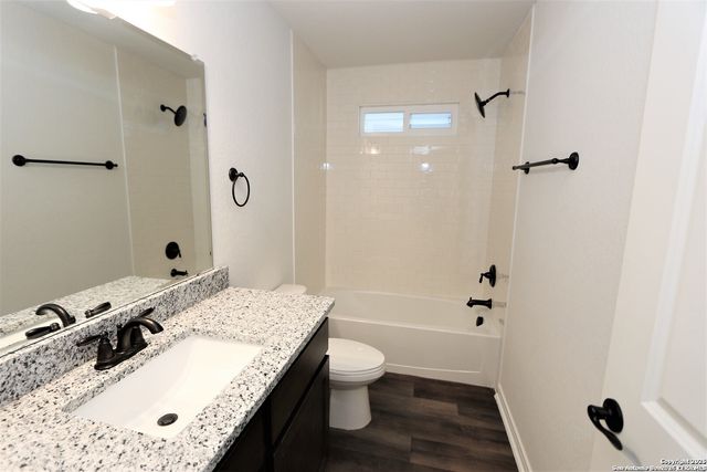 10310 Lynwood Village, San Antonio, TX 78245