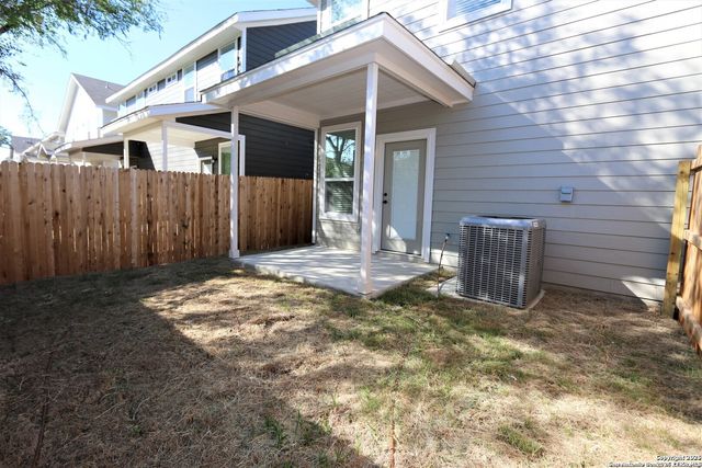 10310 Lynwood Village, San Antonio, TX 78245
