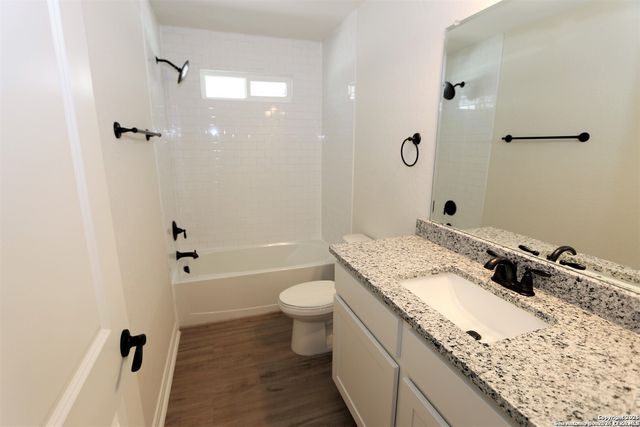 10310 Lynwood Village, San Antonio, TX 78245