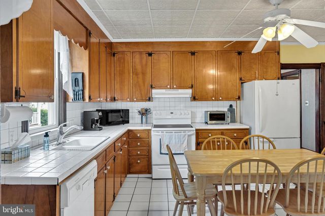 207 COMMERCE ST, Harrington, DE 19952