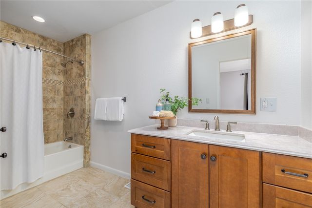 823 Ollie St, Billings, MT 59106