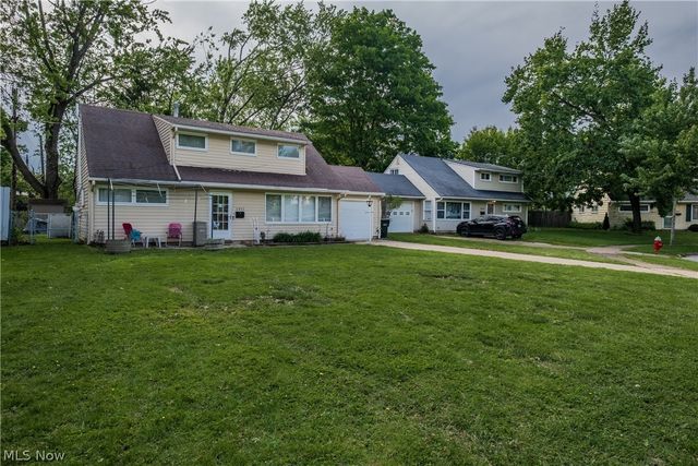 2912 Prange Drive, Cuyahoga Falls, OH 44223