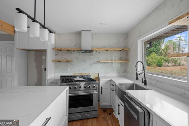 1971 Honeysuckle Lane SW, Atlanta, GA 30311