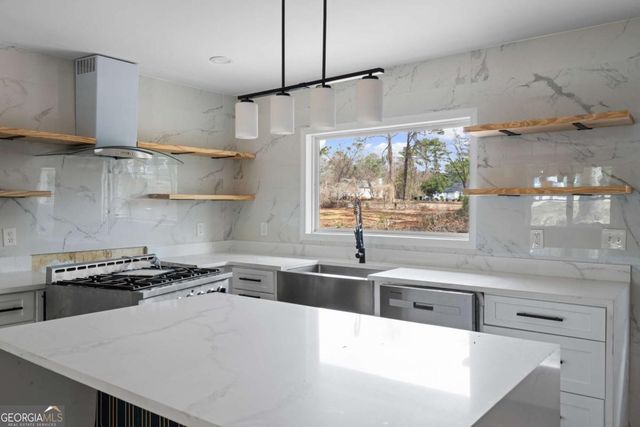 1971 Honeysuckle Lane SW, Atlanta, GA 30311