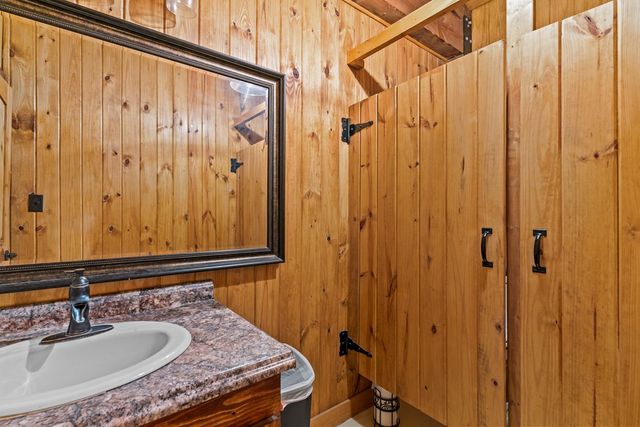 9 County Road 517, Elba, AL 36323