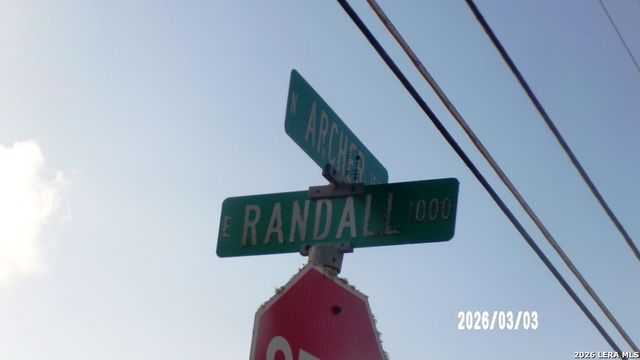 1003 E Randall, Beeville, TX 78102